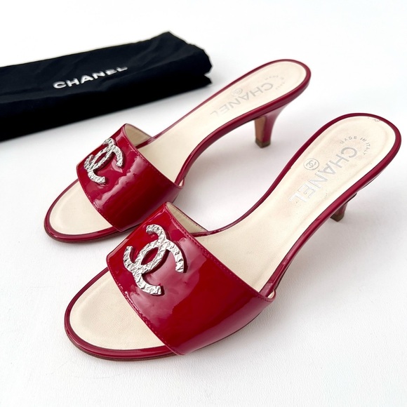 CHANEL Shoes - CHANEL || Red Patent Leather Silver CC Logo Kitten Heel Mule EU 36